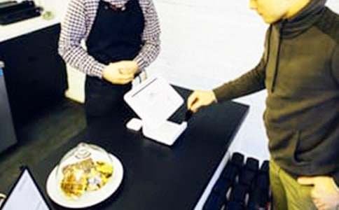 ���˱���Ա���ı�����