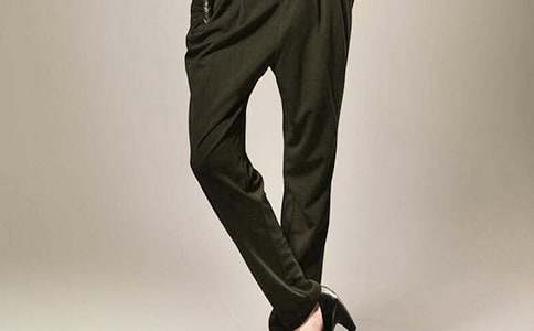 大班故事给大象穿裤子教案