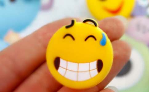 快乐的小学作文4篇(合集)