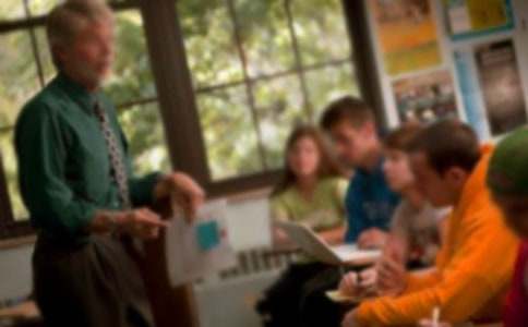 我的老师小学作文4篇(集合)