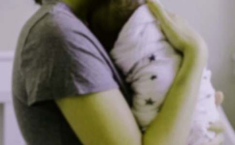 �����ǵ�ĸ�׽��й�������У�ͨ��28ƪ��