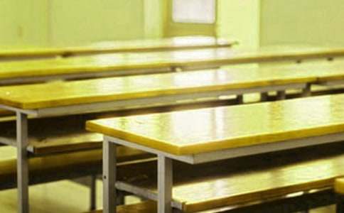 �йظ�ĸУ��л�ŷ��Ļ�����ƪ