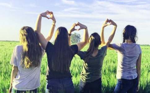 ����Сѧͬѧ����300�־�ƪ