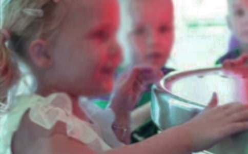 ͯ���������