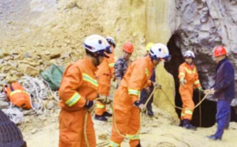 �ι��������и�