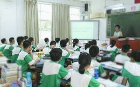 ����Ʒ����ѧ���ܼǷ��ĺϼ�ʮƪ