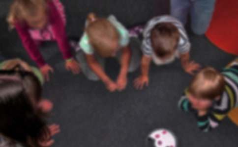 �׶�԰�����Ϸ�̰������С�