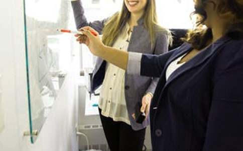 店员员工转正申请书范文