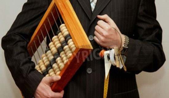 �й��ڻ�ƹ�˾ʵϰ����